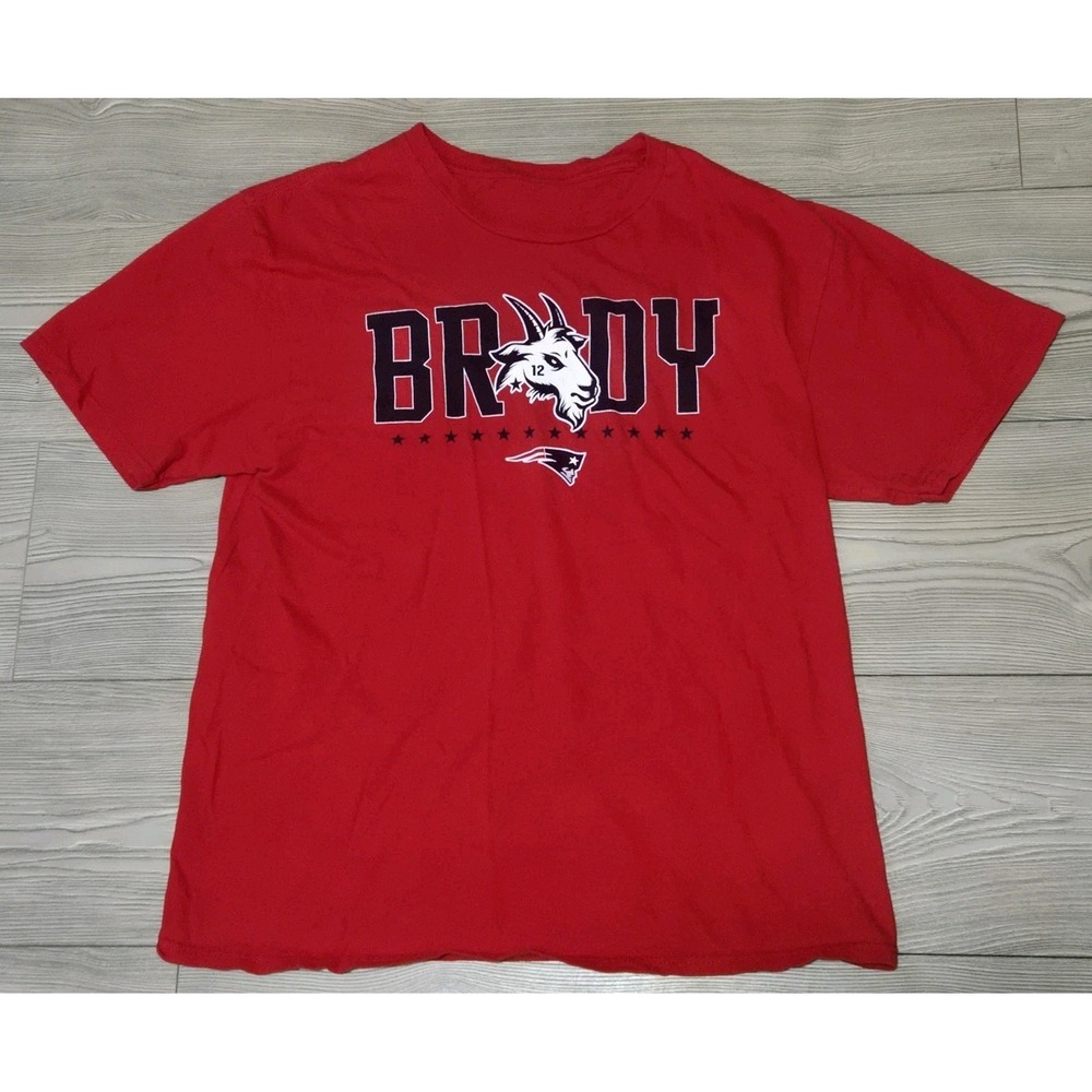 Tom Brady New England Patriots Goat Men's Red Shirt Size Medium TB12